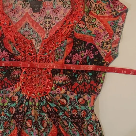 Beautiful EUC Covington Women's V-Neck Short Sleeve Top Size Medium Multicolored - Picture 10 of 12